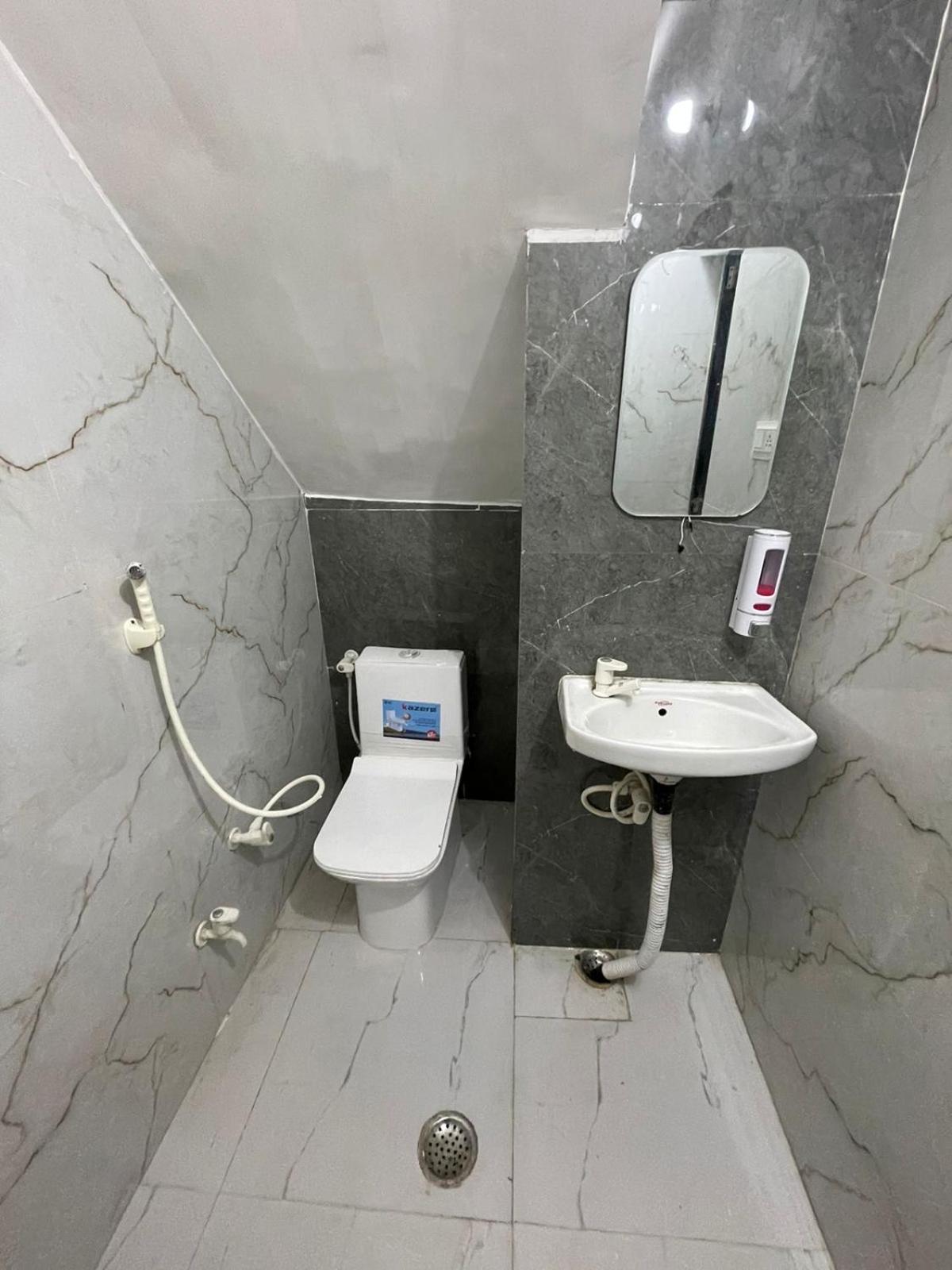 Rukmani Villas Group Of Rukmani Home Stay Mathura Buitenkant foto
